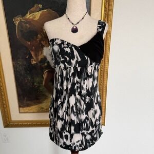 Y2K Vintage Forever 21 One Shoulder Going Out Top